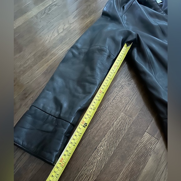 Incredible Leather Trench Coat with Hood - Picture 6 of 6